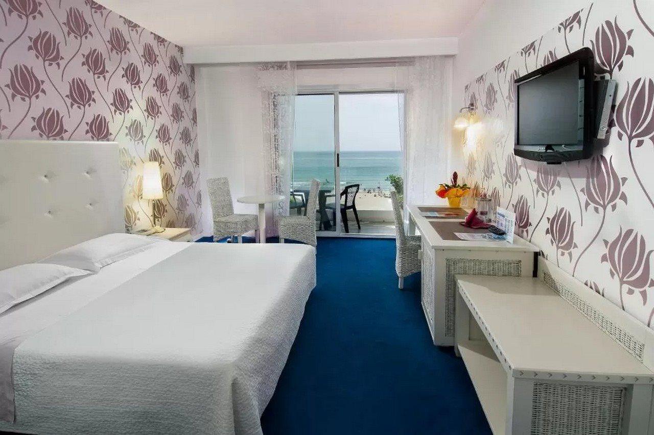 Hotel Mediterraneo Ριτσόνε Εξωτερικό φωτογραφία
