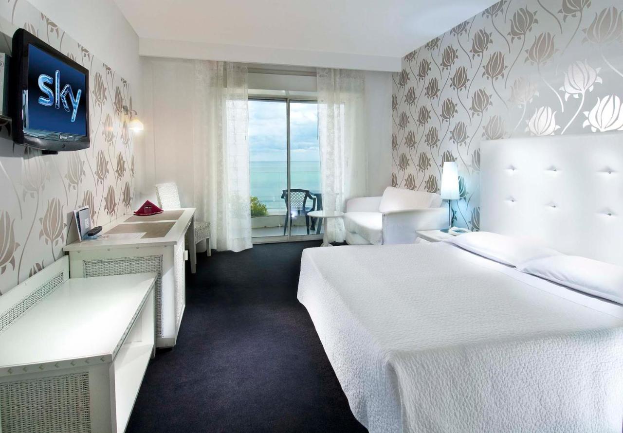 Hotel Mediterraneo Ριτσόνε Εξωτερικό φωτογραφία