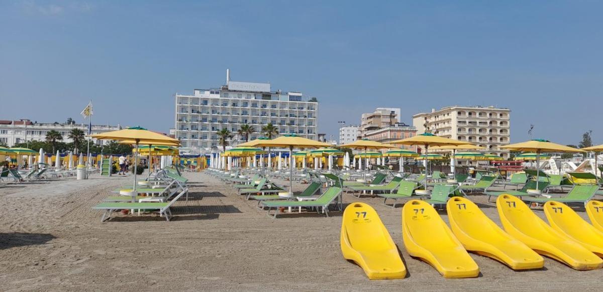 Hotel Mediterraneo Ριτσόνε Εξωτερικό φωτογραφία