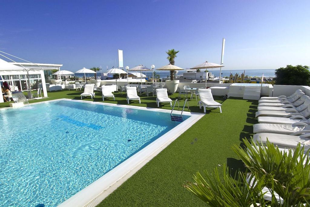 Hotel Mediterraneo Ριτσόνε Εξωτερικό φωτογραφία