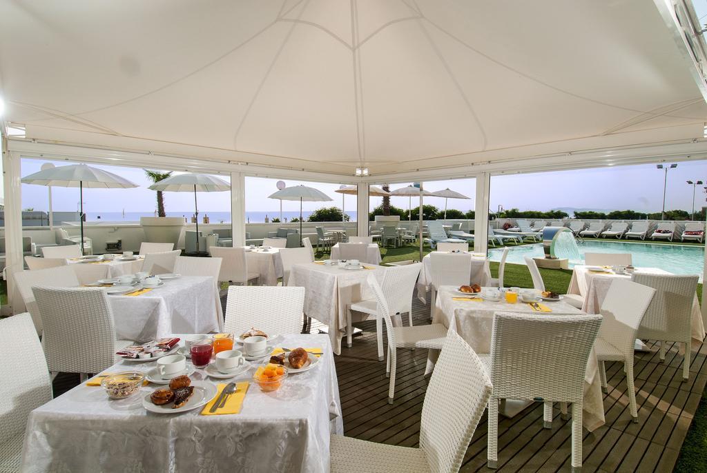 Hotel Mediterraneo Ριτσόνε Εξωτερικό φωτογραφία